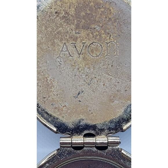 Vintage Locket Pendant Easter Egg 1968 Stash Perfume Opens Gold Plated Avon - Picture 3 of 10